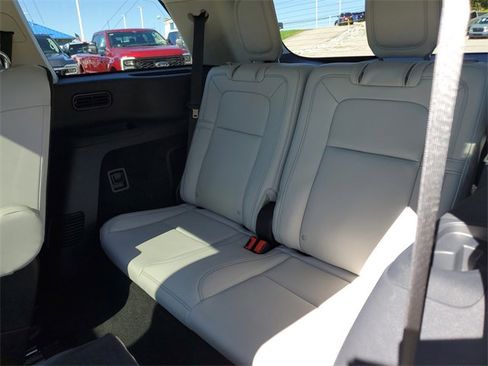 Used 2025 Lincoln Aviator Reserve w/ Illumination Package image 27