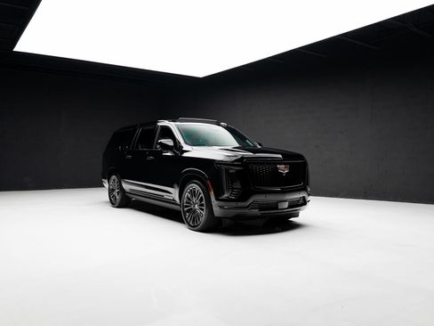 Used 2025 Cadillac Escalade ESV Sport Platinum AWD/4WD image 98