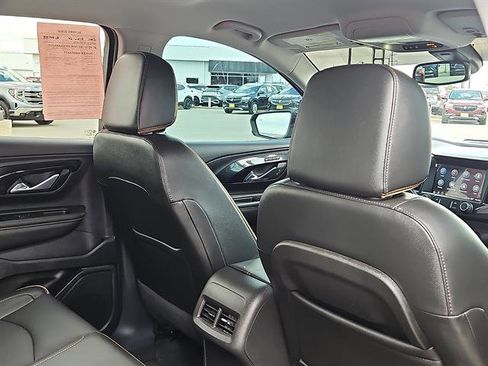 Used 2024 GMC Terrain AT4 w/ Tech Package AWD/4WD image 11