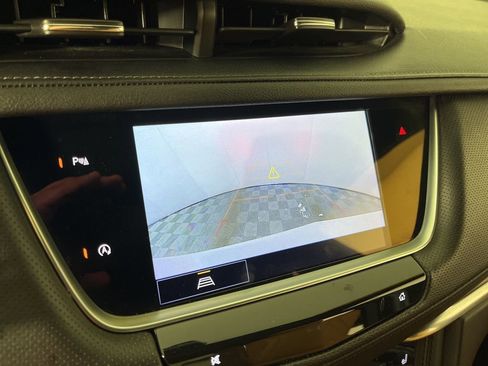 Used 2023 Cadillac XT5 Premium Luxury image 32