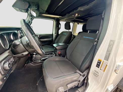 Used 2021 Jeep Wrangler Unlimited Rubicon 4xe w/ Safety Group AWD/4WD image 24
