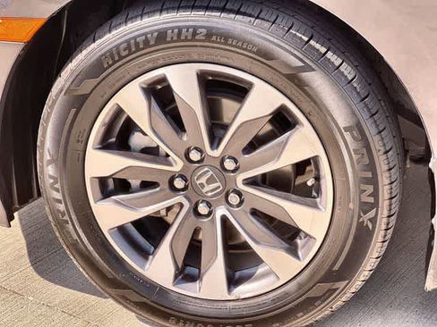 Used 2023 Honda Odyssey EX-L image 9