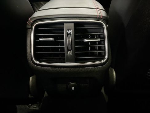 Used 2023 Genesis G70 3.3T w/ Sport Prestige Package RWD image 27