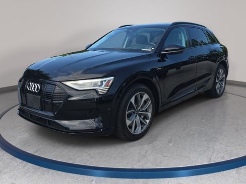 Used 2021 Audi e-tron Premium Plus w/ Premium Plus Package AWD/4WD image 1