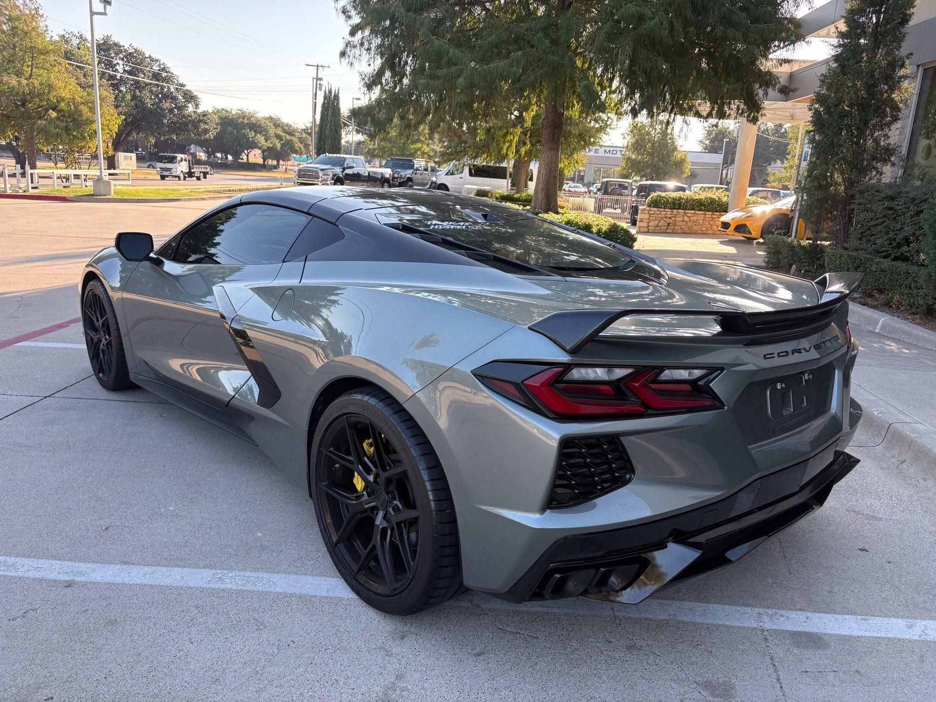 Used 2023 Chevrolet Corvette Stingray Preferred Cpe w/ Z51 Performance Package RWD image 5