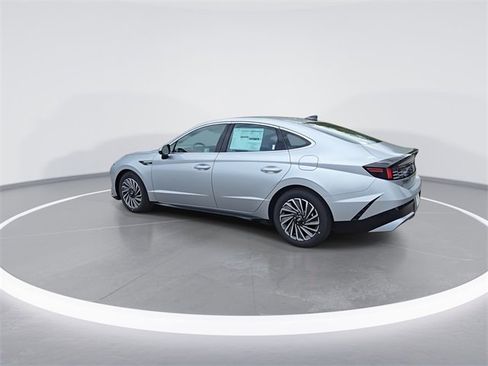 New 2025 Hyundai Sonata SEL image 6
