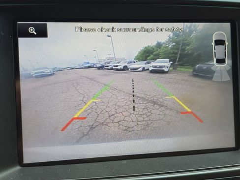 Used 2016 Ford Explorer XLT w/ Equipment Group 201A AWD/4WD image 7