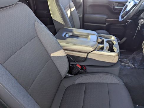 Used 2020 Chevrolet Silverado 1500 LT image 10