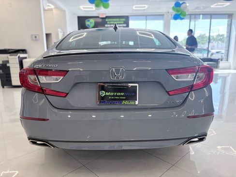 Used 2022 Honda Accord Sport image 11