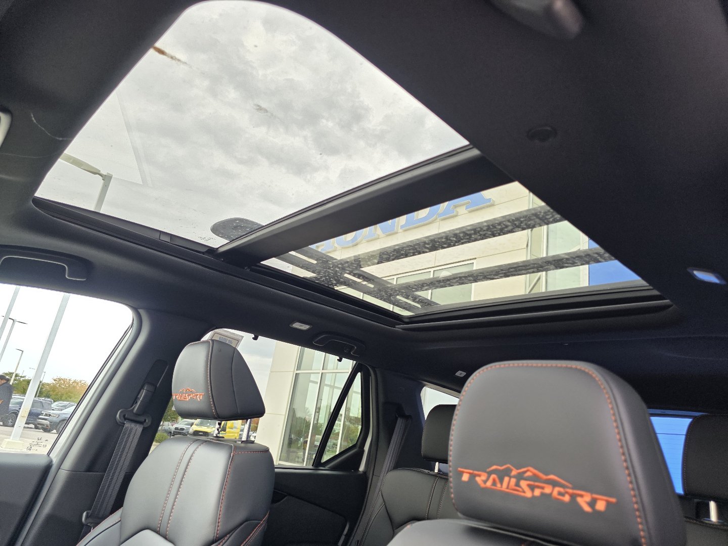 New 2026 Honda Pilot TrailSport image 3