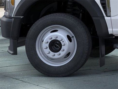 New 2025 Ford F550 4x4 Regular Cab Super Duty w/ Snow Plow Prep Package image 19