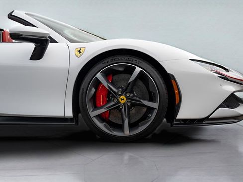 Used 2022 Ferrari SF90 Spider AWD/4WD image 19