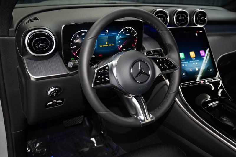 New 2027 Mercedes-Benz GLC 300 image 15