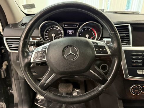 Used 2014 Mercedes-Benz GL 450 4MATIC w/ Lane Tracking Package image 31