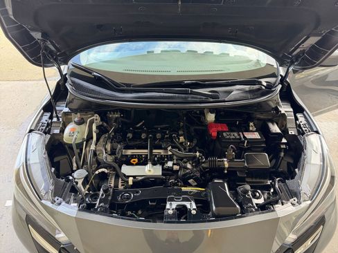 Used 2025 Nissan Versa SV image 32