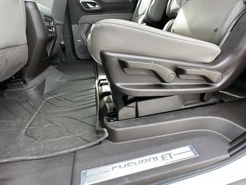 Used 2021 Chevrolet Suburban Z71 w/ Rear Media and Nav Package image 28