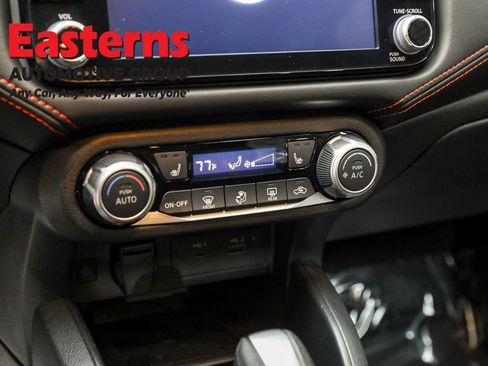 Used 2025 Nissan Versa SR w/ Trunk Package image 19