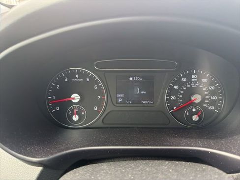 Used 2019 Kia Sorento LX image 22