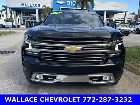 Used 2021 Chevrolet Silverado 1500 High Country w/ Technology Package image 3
