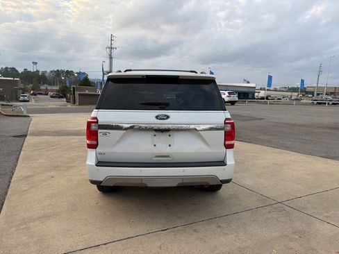 Used 2021 Ford Expedition XLT image 6
