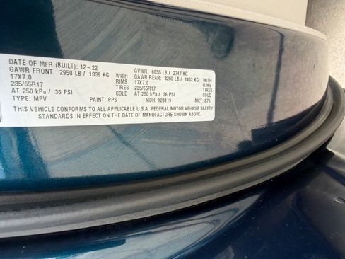 Used 2022 Chrysler Pacifica Touring-L FWD image 13