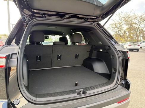 New 2026 Chevrolet Equinox LT w/ Safety and Technology Package FWD image 12