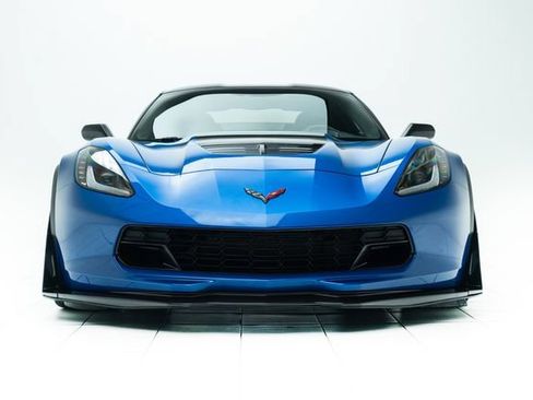 Used 2015 Chevrolet Corvette Z06 w/ 3LZ Preferred Equipment Group RWD image 6