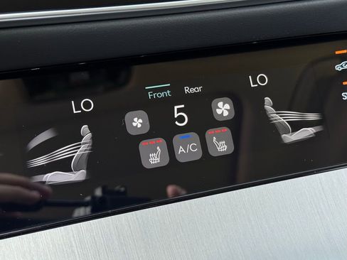 New 2026 Genesis GV70 2.5T Select image 34