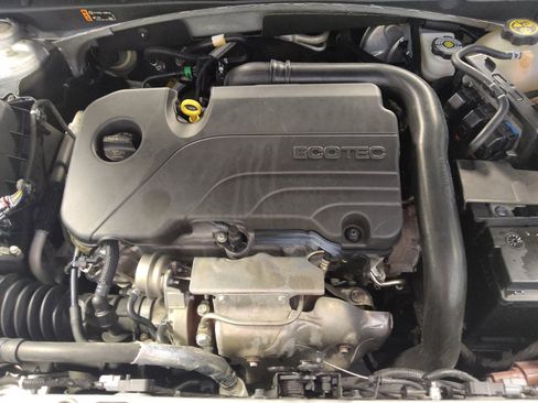 Used 2022 Chevrolet Malibu LT FWD image 30