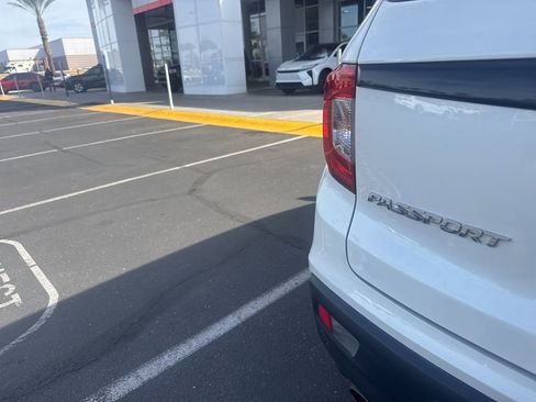 Used 2019 Honda Passport Elite image 8