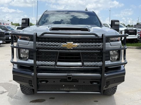 Used 2024 Chevrolet Silverado 2500 Custom w/ Custom Value Package AWD/4WD image 9