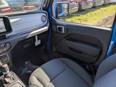 New 2026 Jeep Wrangler Sport AWD/4WD image 19