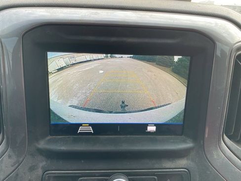 Used 2022 Chevrolet Silverado 2500 Custom image 11