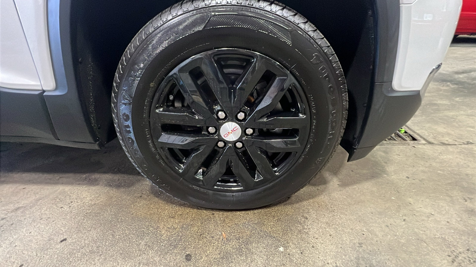 Used 2019 GMC Acadia SLT AWD/4WD image 9