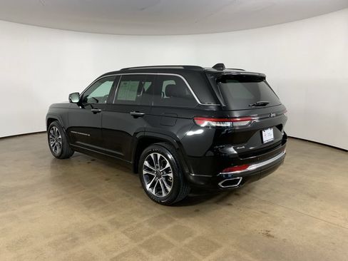 Used 2022 Jeep Grand Cherokee Overland AWD/4WD image 14