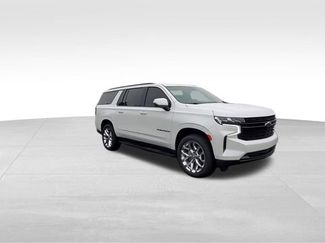 Used 2023 Chevrolet Suburban RST w/ Luxury Package video 2