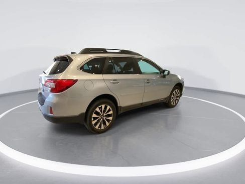 Used 2016 Subaru Outback 2.5i Limited AWD/4WD image 8