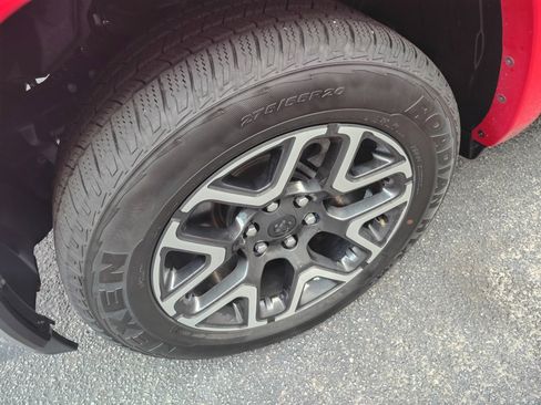 Used 2025 RAM 1500 Laramie image 5