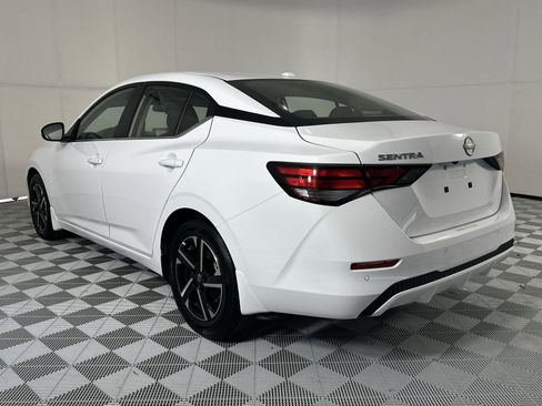Certified 2025 Nissan Sentra SV FWD image 6
