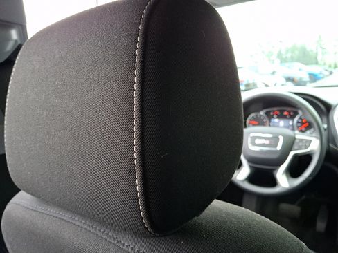 Certified 2023 GMC Acadia SLE image 13