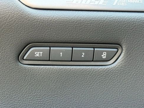 Certified 2025 Cadillac XT5 Premium Luxury w/ Technology Package AWD/4WD image 15