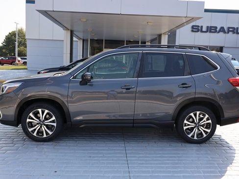 Used 2020 Subaru Forester Limited image 2