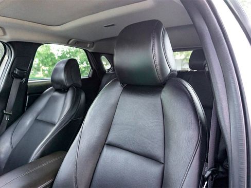 Used 2024 MAZDA CX-30 AWD 2.5 S w/ Premium Package image 12