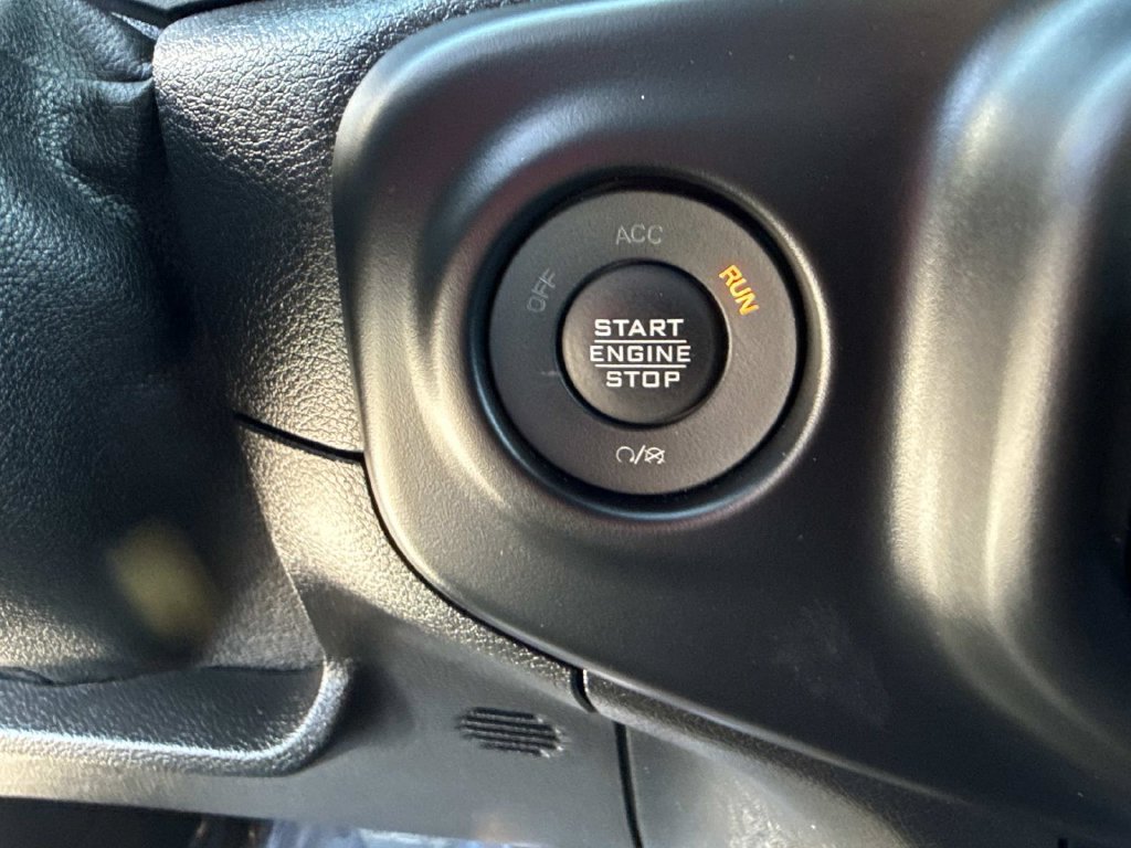 Used 2021 Jeep Wrangler Unlimited Sahara AWD/4WD image 34