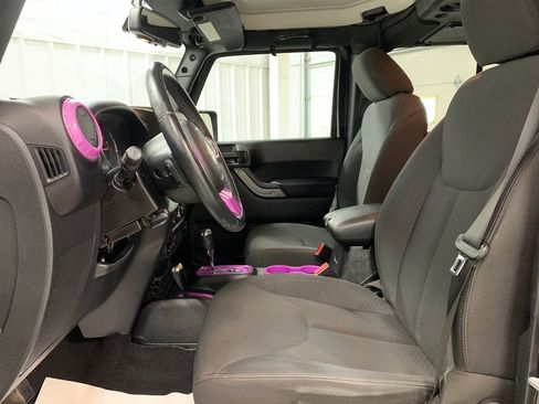 Used 2016 Jeep Wrangler Unlimited Sport AWD/4WD image 15