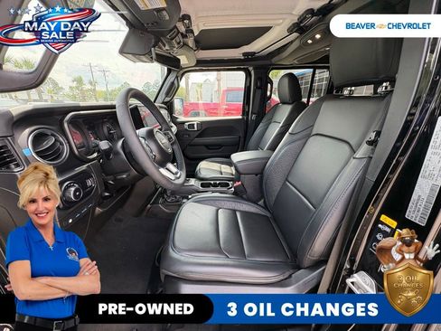 Used 2024 Jeep Wrangler High Altitude AWD/4WD image 9