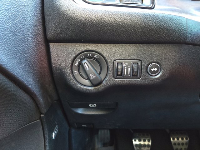 Used 2016 Dodge Challenger R/T w/ Sound Group RWD image 19