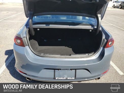 Used 2022 MAZDA MAZDA3 s image 9