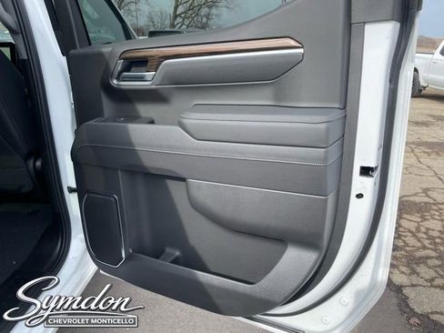 New 2025 Chevrolet Silverado 1500 LT image 24