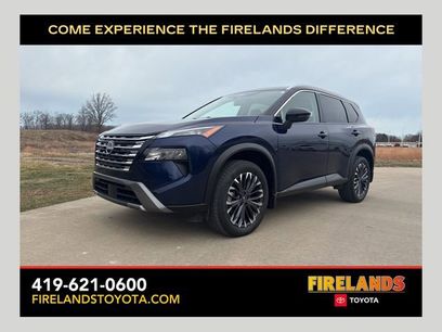 Used 2025 Nissan Rogue SL w/ Tech Package